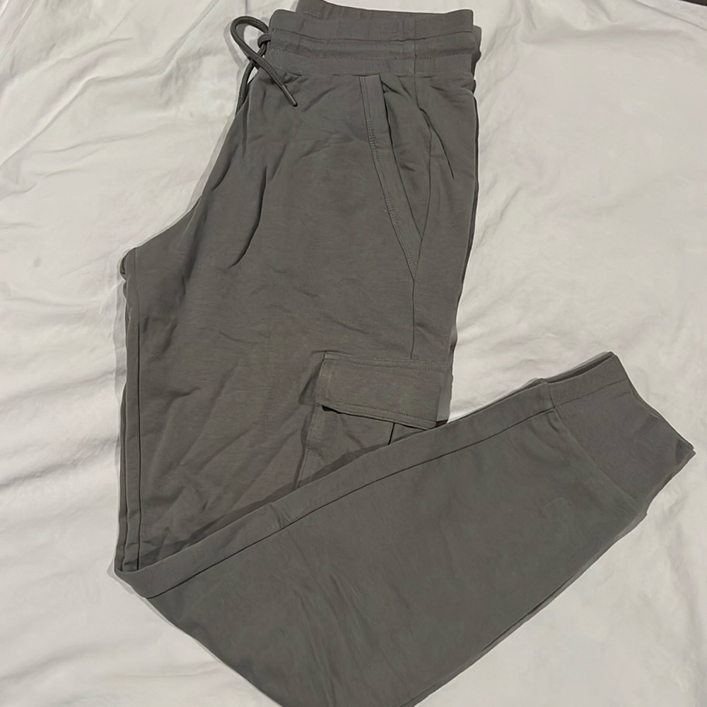 Alo Jogger Pants